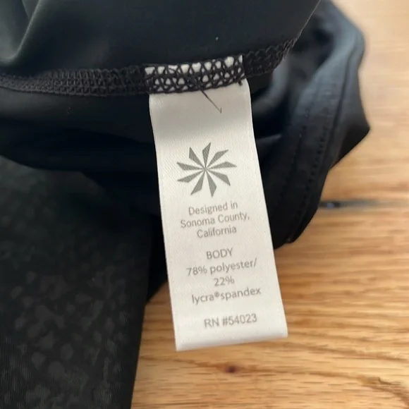 Athleta High Rise Black Serpent Snake Skin Chaturanga Leggings, Size S - Picture 8 of 8